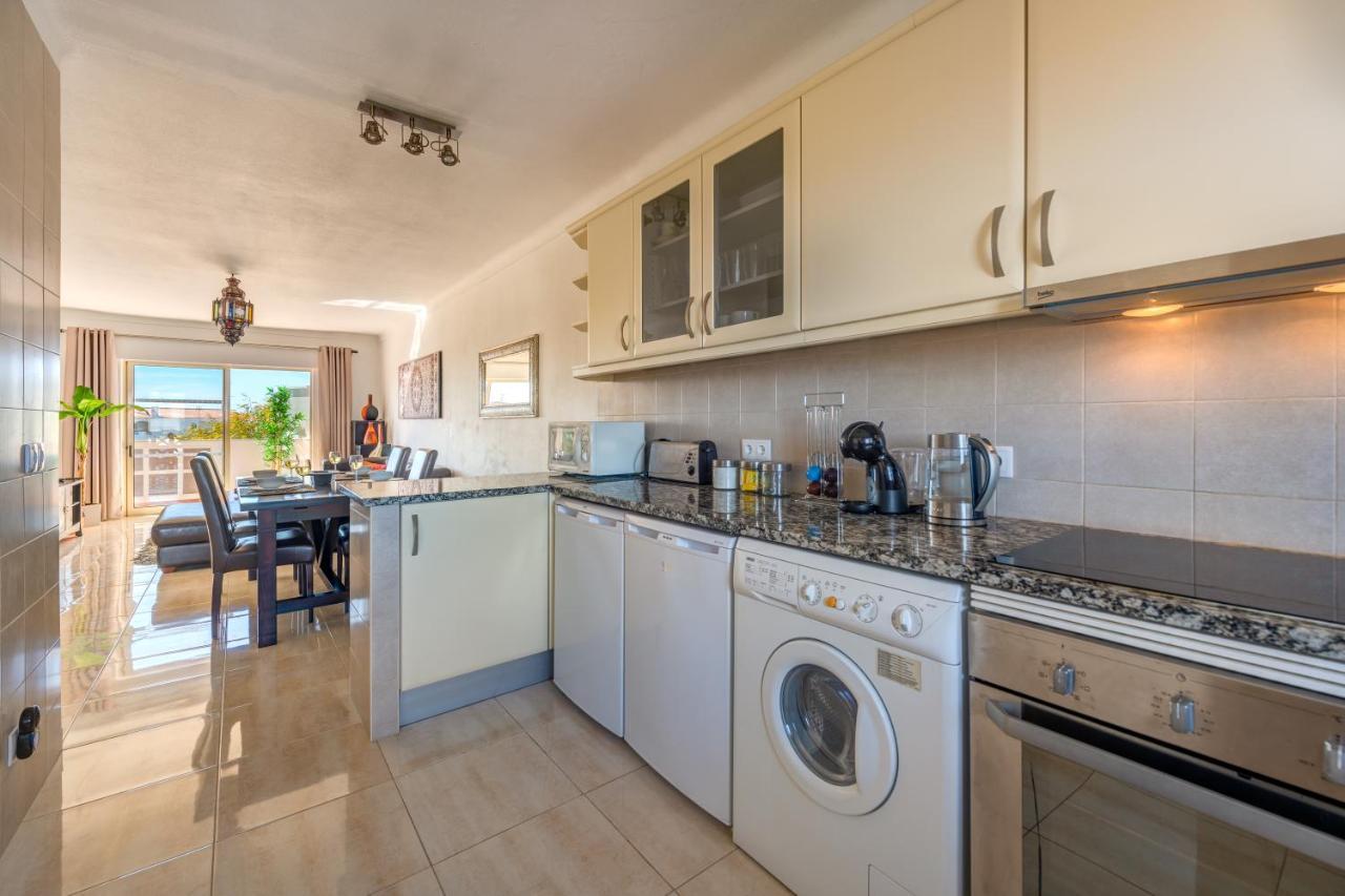 Algarsun - Idealy Situated With Modern Comfort *